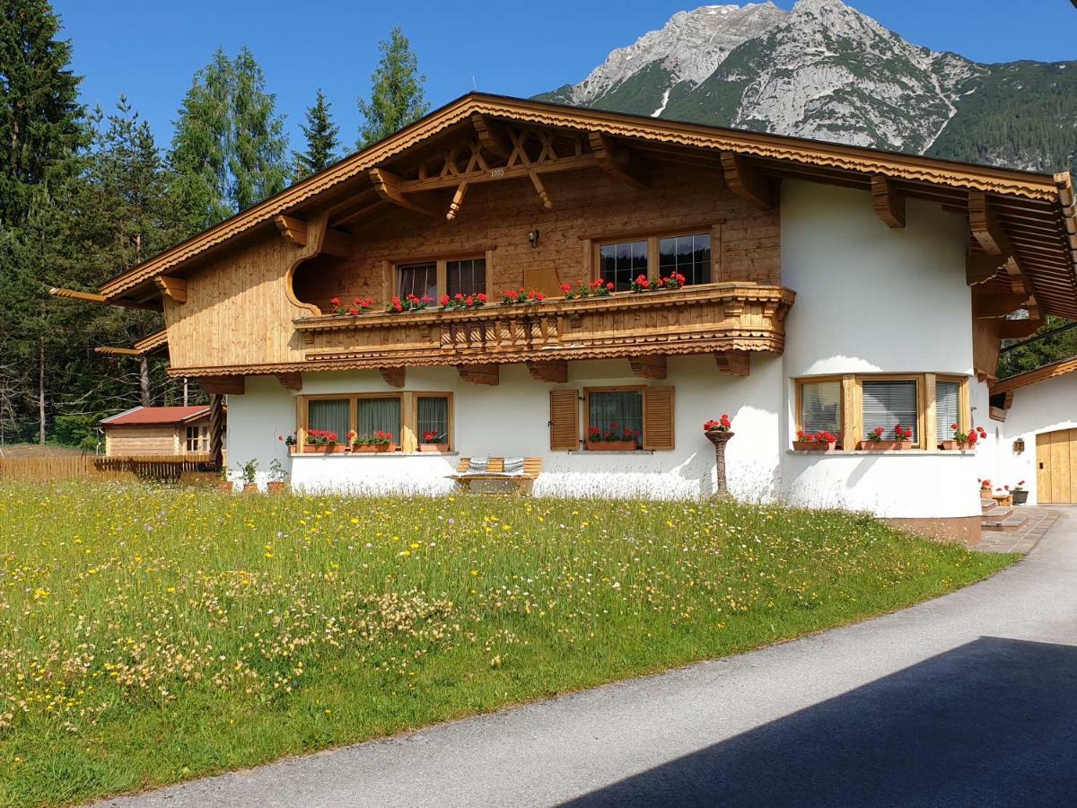 Haus Schiefer Apartment Leutasch Exterior foto